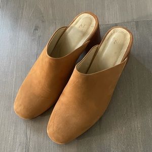 Nisolo brand Paloma mules size 7